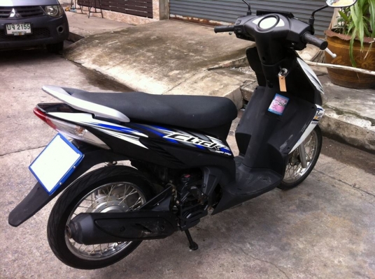 Click  ปี 51 รถบ้าน สีฟ้า ขาวเครื่องเดิมๆ มีเล่ม เอกสารครบ ทดลองขับได้ทุกวัน โทร. 02-9165022,099-0812001