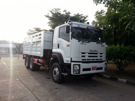 รถบรรทุกรับจ้างทั่วประเทศ รถบรรทุก10ล้อ 2เพลา ต่อลูกพ่วง18ล้อได้ ติดเฮี๊ยบ5ตันยกสินค้า สามารถใส่ปากคีบเศษโลหะ เศษพลาสติก และอื่นๆ