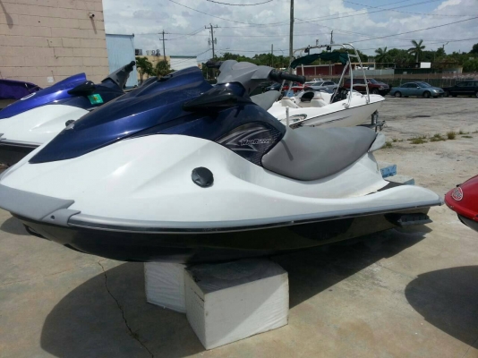 เรือเจ็ตสกี YAMAHA WaveRunner สภาพเดิมๆจากสหรัฐอเมริกา นำเข้าจากสหรัฐอเมริกา
