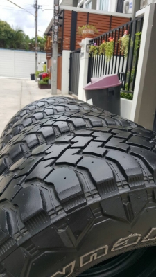 ขายยางhankook265/70/16ยางปี08ไว้ทำอะไหล่