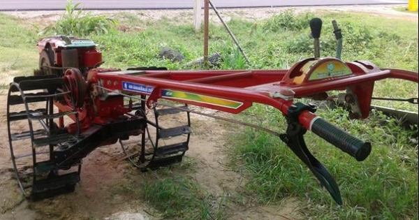 ขายรถไถนาเดินตามเครื่องkubota et110เครื่องดีติดนิ่ม โครงจรเข้พร้อมใช้ สภาพดี พร้อม คราด ไถ