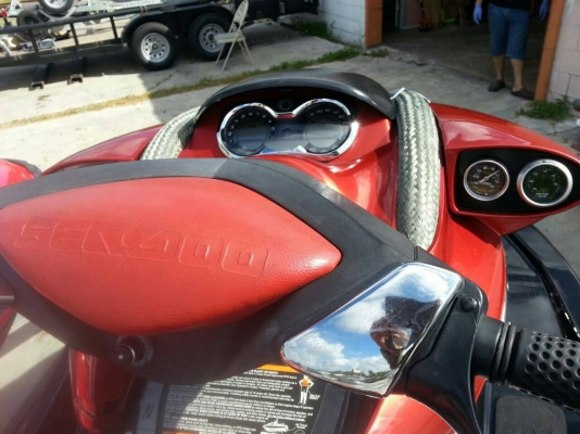 เรือเจ็ตสกี SEADOO SUPERCHARGED INTERCOOLED 4-TEC ROTAX สภาพเดิมๆจากสหรัฐอเมริกา นำเข้าจากสหรัฐอเมริกา