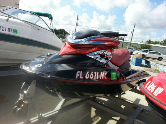 เรือเจ็ตสกี SEADOO SUPERCHARGED INTERCOOLED 4-TEC ROTAX สภาพเดิมๆจากสหรัฐอเมริกา นำเข้าจากสหรัฐอเมริกา