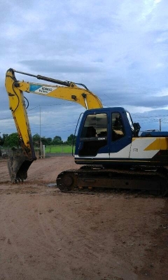 ขายแบคโค KOBELCO 120-3 มาร์คทีเก่านอก3ปี ไฟฟ้าครบ เอกสารใบอินวอร์ย ช่วงล่างดี เอวแน่น ทำงานเร็ว สภาพพร้อมใช้งาน สนใจโทร 090-8588220คุณนะ 093-3258446คุณบิว ID:narong498 หรือเข้าดูสินค้าอื่นๆได้ที่ www.truck.in.th/498 หรือเพจFacebook ณรงค์ ซื้อขายรถมือสอง (