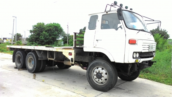 ขาย Nissan UD  2 เพลา พื้นเรียบเครื่องPE6 เครื่องพัง CW30Mรถจดทะเบียน 2527