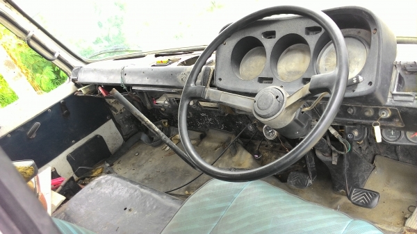 ขาย Nissan UD  2 เพลา พื้นเรียบเครื่องPE6 เครื่องพัง CW30Mรถจดทะเบียน 2527