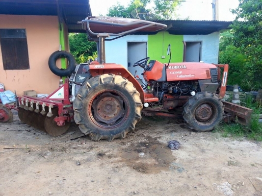 ขายรถไถ KUBOTA L4508 อุปกรณ์ ดันหน้า ผานหลัง สภาพสวยพร้อมใช้งาน เอกสารพร้อมโอน สนใจโทร 090-8588220คุณนะ 093-3258446คุณบิว หรือเข้าดูสินค้าอื่นๆได้ที่ www.truck.in.th/498 หรือเพจFacebook ณรงค์ ซื้อขายรถมือสอง (เว็บไซต์ส่วนตัว) หรือFacebook ตลาดรถมือสอง คุณ