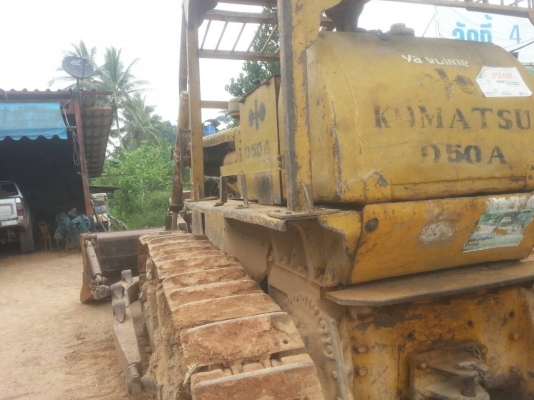 ขายรถแบคโฮ KOMATSU D50A-15 ห้องเลี้ยวน้ำมัน ราคา 300000