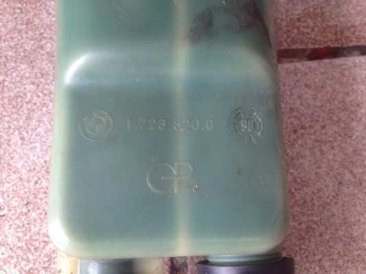 กระปุกพักน้ำหม้อน้ำ BMW E39 ของเก่าญี่ปุ่นสภาพดี