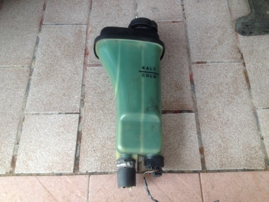 กระปุกพักน้ำหม้อน้ำ BMW E39 ของเก่าญี่ปุ่นสภาพดี