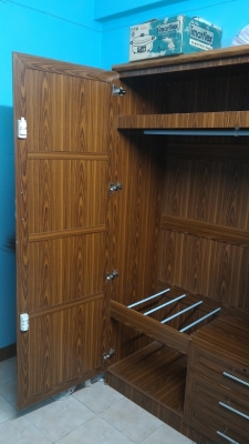 ขายตู้เสื้อผ้า 1000