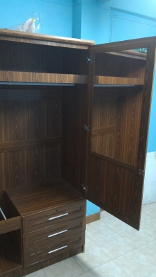 ขายตู้เสื้อผ้า 1000