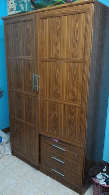ขายตู้เสื้อผ้า 1000