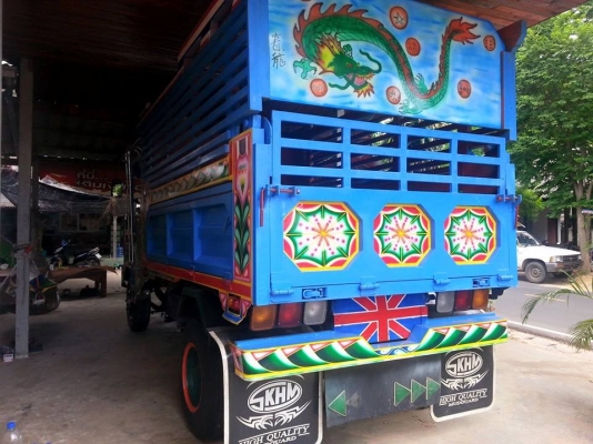 ขายรถอีแต๋น6ล้อดั้ม เครื่องยนต์4BA 85แรง พ.เพาเวอร์ สโลเกียร์7สปีด ยางเรเดียน 825/16 กระบอกดั้มใหญ่ สภาพสวยพร้อมใช้งาน สนใจโทร 090-8588220คุณนะ 093-3258446คุณบิว หรือเข้าดูสินค้าอื่นๆได้ที่ www.truck.in.th/498 หรือเพจFacebook ณรงค์ ซื้อขายรถมือสอง (เว็บไซ