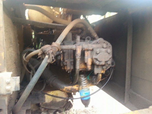 ขายแบคโค KOMATSU PC200-2 เครื่องดี6D17เทอร์โบ เครื่องดี เอวแน่น ทำงานเร็ว สภาพพร้อมใช้งาน สนใจโทร 090-8588220คุณนะ 093-3258446คุณบิว หรือเข้าดูสินค้าอื่นๆได้ที่ www.truck.in.th/498 หรือเพจFacebook ณรงค์ ซื้อขายรถมือสอง (เว็บไซต์ส่วนตัว) หรือFacebook ตลาดร