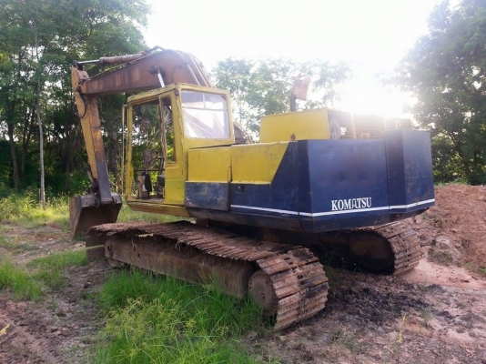 ขายแบคโค KOMATSU PC200-2 เครื่องดี6D17เทอร์โบ เครื่องดี เอวแน่น ทำงานเร็ว สภาพพร้อมใช้งาน สนใจโทร 090-8588220คุณนะ 093-3258446คุณบิว หรือเข้าดูสินค้าอื่นๆได้ที่ www.truck.in.th/498 หรือเพจFacebook ณรงค์ ซื้อขายรถมือสอง (เว็บไซต์ส่วนตัว) หรือFacebook ตลาดร