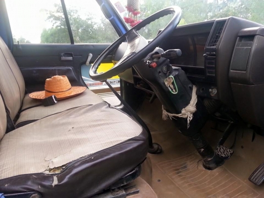 ขายรถ6ล้อสั้น NKR88แรง เครื่องดี แคชซีสวย ยางดี ภายในสวย ยกหัวได้ สภาพพร้อมใช้งาน เอกสารพร้อมโอน สนใจโทร 090-8588220คุณนะ 093-3258446คุณบิว หรือเข้าดูสินค้าอื่นๆได้ที่www.truck.in.th/498 หรือเพจFacebook ณรงค์ ซื้อขายรถมือสอง (เว็บไซต์ส่วนตัว) หรือFacebook