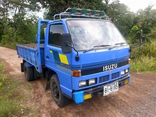 ขายรถ6ล้อสั้น NKR88แรง เครื่องดี แคชซีสวย ยางดี ภายในสวย ยกหัวได้ สภาพพร้อมใช้งาน เอกสารพร้อมโอน สนใจโทร 090-8588220คุณนะ 093-3258446คุณบิว หรือเข้าดูสินค้าอื่นๆได้ที่www.truck.in.th/498 หรือเพจFacebook ณรงค์ ซื้อขายรถมือสอง (เว็บไซต์ส่วนตัว) หรือFacebook