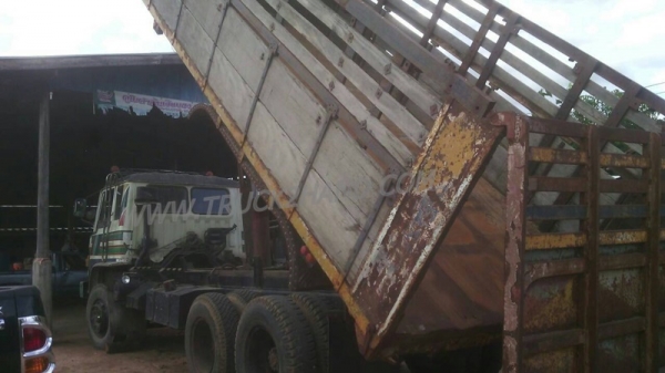 รถบรรทุก 10 ล้อ HINO FM177LA 195 แรงม้า ปีจดทะเบียน 2533 รถบรรทุก 10 ล้อ HINO FM177LA 195 แรงม้า ปีจดทะเบียน 2533