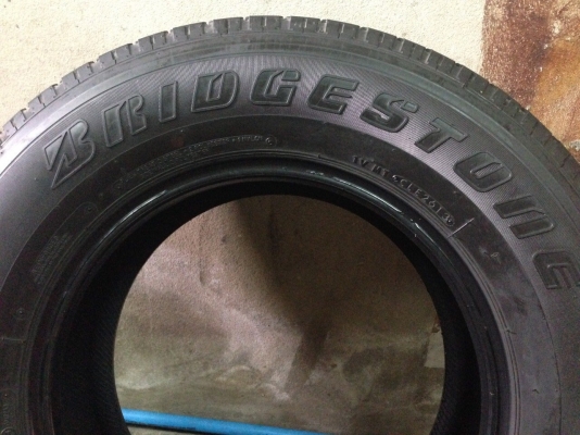 ขาย ยาง 245-70-16 ปี13 Bridgestone Duler HT689 สวยๆ