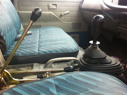 ISUZU NPR 115 ดั้ม ช่วงล่าง F ยางใหม่ 6 เส้น เครื่องดี คัสซีสวย ทะเบียนพร้อมโอน