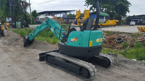 ขายรถขุดIHIรุ่น30.NXมีไลหัวเจาะ.รุ่นล่าสุด.คอนโทรนสั้นอวกาศ.ตูดกลม