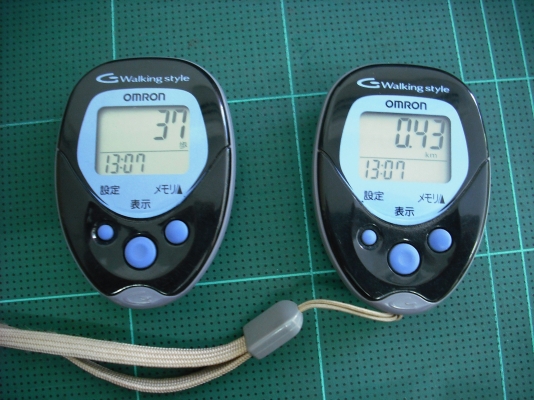 OMRON HJ-113 เครื่องนับก้าว