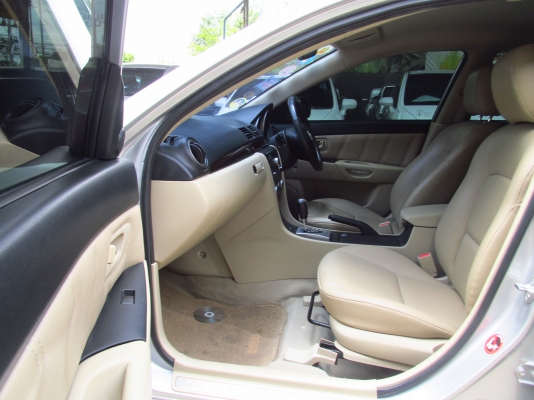 MAZDA3 ปี2010 ติด LPG   สนใจโทร 097-107-8777