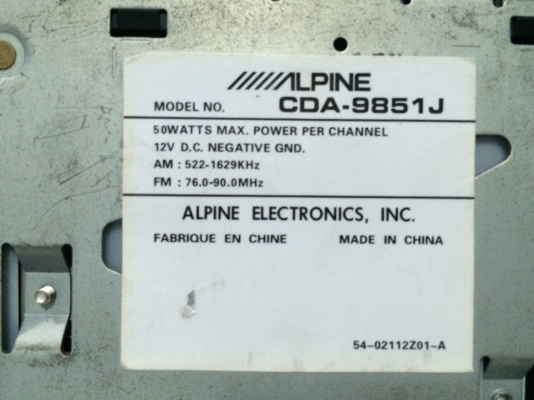 Alpine CDA-9851J MP3 CD AUX หน้าจอสไลด์ไฟฟ้า เปลี่ยนสีไฟปุ่มได้ ปรีเอ้า2ชุด HDD1ชุด ปุ่มไม่ลอก มือ2 ญี่ปุ่น