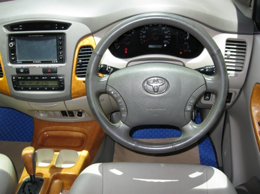 INNOVA 2.0G ปี2010  รถสวยมากไม่มีชนจ้า  รถครอบครัว ดูแลดี โทร098-919-0159