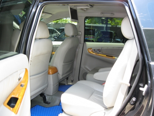 INNOVA 2.0G ปี2010  รถสวยมากไม่มีชนจ้า  รถครอบครัว ดูแลดี โทร098-919-0159