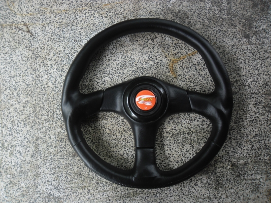 ขายพวงมาลัยแต่ง