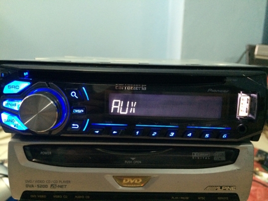 Pioneer DEH-490 USB Ipod MP3 CD AUX ปรีเอ้า1ชุด สภาพสวย มือ2 ญี่ปุ่น