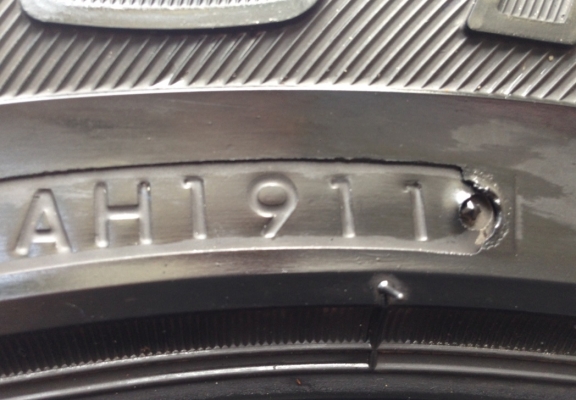 ยาง All Bridgestone 225 70 15 ปี11 ดอกเต็ม ไม่มีปะ ใช้ได้อีก2-3ปีสบายๆ