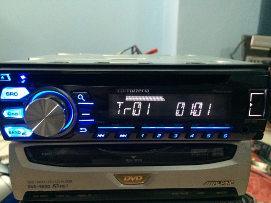 Pioneer DEH-4100 USB Ipod MP3 CD AUX ปรีเอ้า1ชุด สภาพสวย มือ2 ญี่ปุ่น