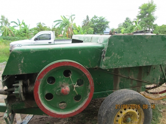 ขายเคื่องอัดฟาง JOHN DEERE