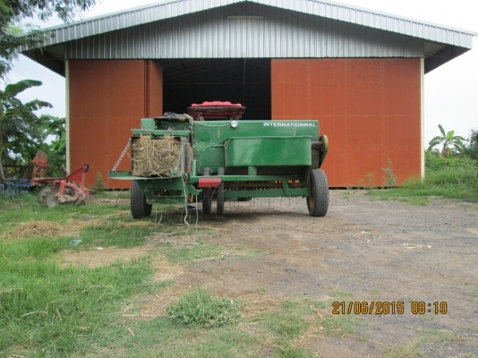 ขายเคื่องอัดฟาง JOHN DEERE