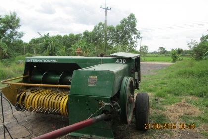 ขายเคื่องอัดฟาง JOHN DEERE