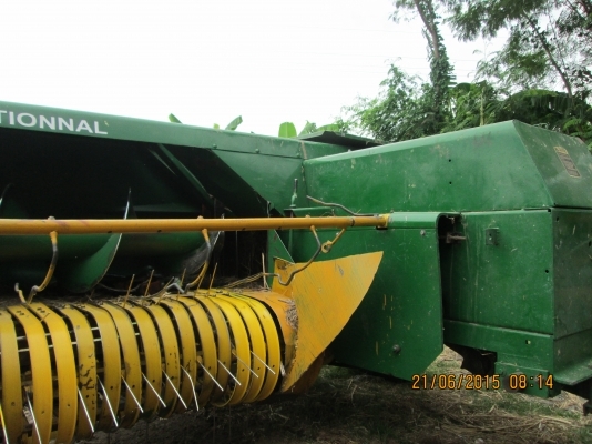 ขายเคื่องอัดฟาง JOHN DEERE