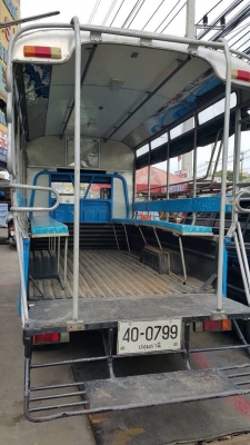 ขายรถ4ล้อISUZUสภาพใช้งานอยู่ สีทำมาใหม่ หลังคาทำมาใหม่