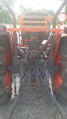 ขายรถไถ คูโบต้า L3408  4WD พร้อมผาน 6 ใบ สภาพเดิมๆ ทะเบียนพร้อมโอน