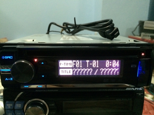 KENWOOD U585SD 24Bit USB2ช่องหน้าเครื่องกับเป็นสาย SD CARD Ipod MP3 CD AUX ปรีเอ้า1ชุด ช่องใส่แผ่นมีที่ปิดเปิด สภาพสวย มือ2 ญี่ปุ่น