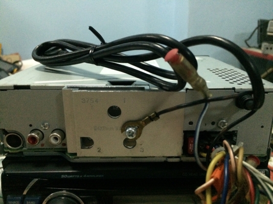 KENWOOD U585SD 24Bit USB2ช่องหน้าเครื่องกับเป็นสาย SD CARD Ipod MP3 CD AUX ปรีเอ้า1ชุด ช่องใส่แผ่นมีที่ปิดเปิด สภาพสวย มือ2 ญี่ปุ่น