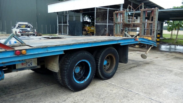 10 ล้อ ขายเอง 090-8272268 ด่วนครับ เหล็กไอบีมสอดร้อย ขึ้นแมคโค 120 สบาย 10 ล้อ ขายเอง 090-8272268 ด่วนครับ เหล็กไอบีมสอดร้อย ขึ้นแมคโค 120 สบาย