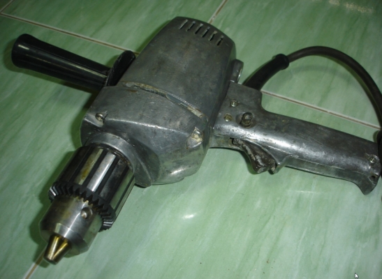 ขายสว่านไฟฟ้าขนาด 5/8 นิ้ว(6หุน) MAKITA รุ่น 6016