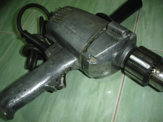 ขายสว่านไฟฟ้าขนาด 5/8 นิ้ว(6หุน) MAKITA รุ่น 6016