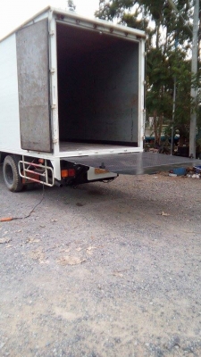 ขายรถ6ล้อตู้แห้ง พร้อมลิฟท้าย4ปลอก