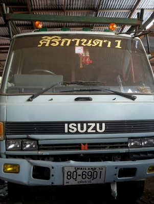 ขายสิบล้อด่วน สนใจโทร 0862040026 แม่น้องแอน