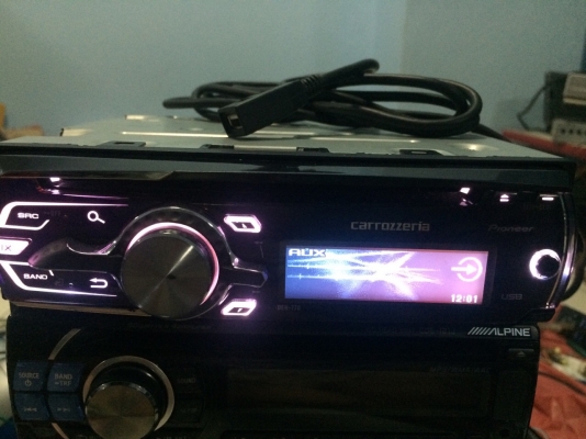 Pioneer DEH-770 24Bit USB Ipod MP3 CD AUX กราฟฟิกหน้าจอ ไฟ7สี มิกจังหวะไฟได้ ปรีเอ้า 3ชุด สภาพสวย มือ2 ญี่ปุ่น