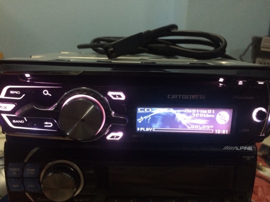 Pioneer DEH-770 24Bit USB Ipod MP3 CD AUX กราฟฟิกหน้าจอ ไฟ7สี มิกจังหวะไฟได้ ปรีเอ้า 3ชุด สภาพสวย มือ2 ญี่ปุ่น